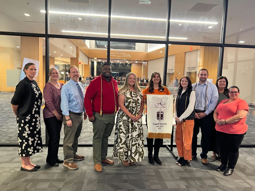 Photo of the 2025 inducttess