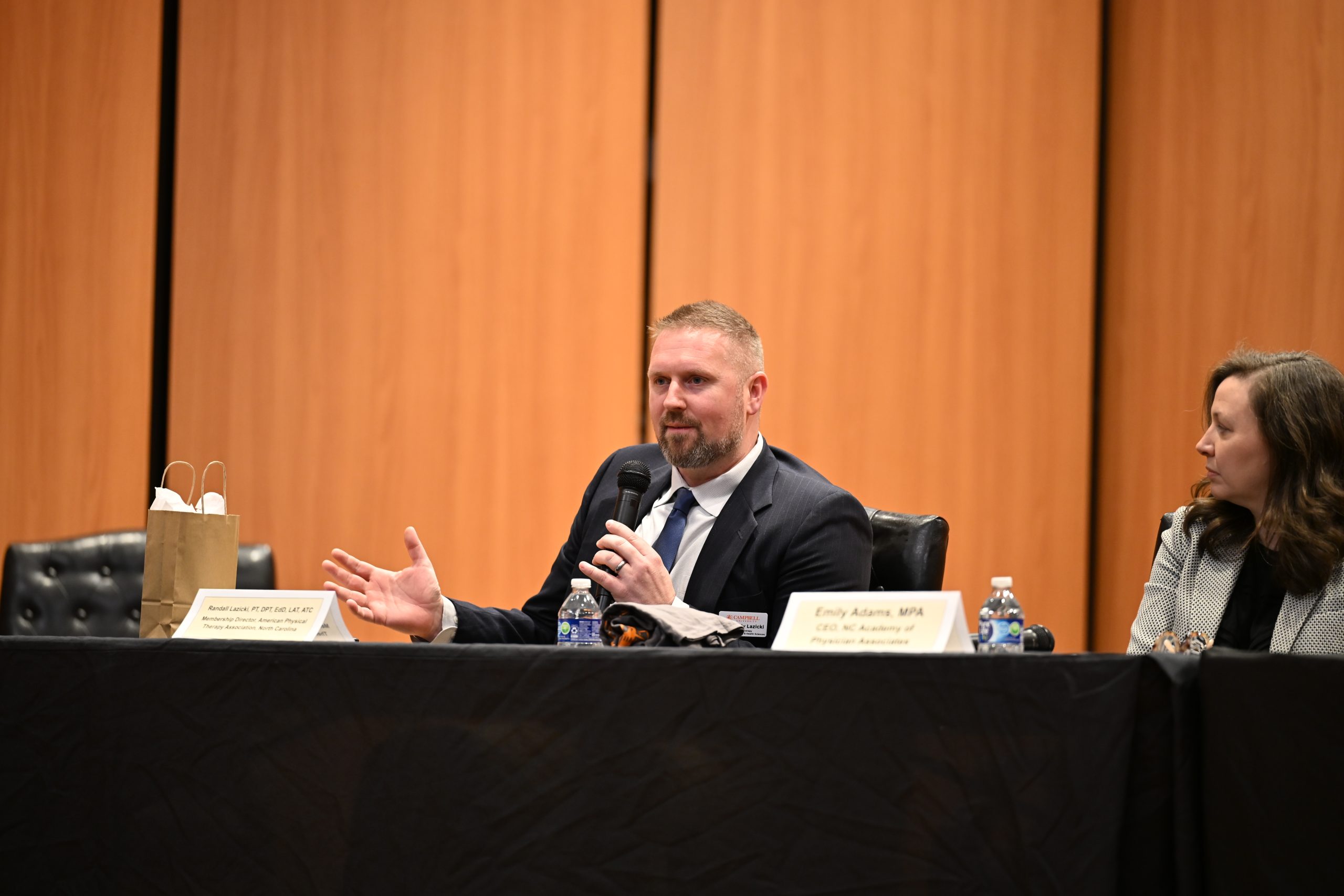 Dr. Randall Lazicki talking with the crowd
