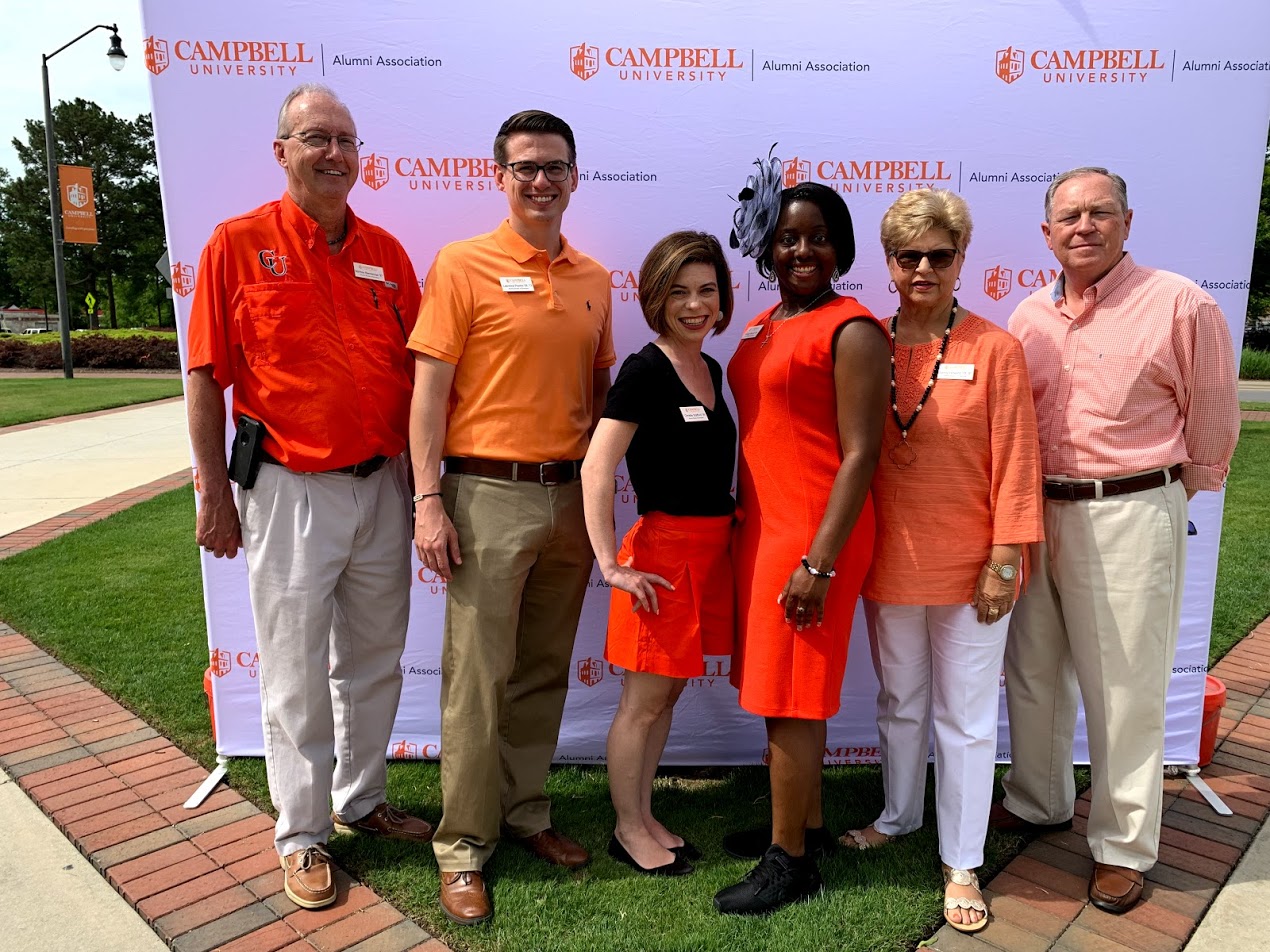 Campbell Reunion Zero alumni volunteers pose for a photo.